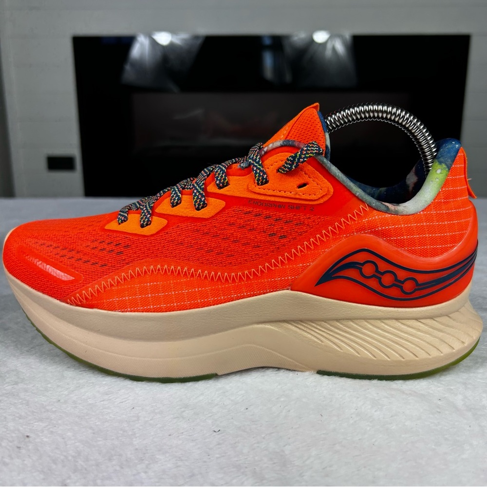 Saucony Endorphin Shift 2 Running Trainers Womens Size 9.5 Ampfire Orange Mudrun